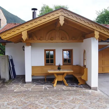 Διαμέρισμα Gaestehaus Alpina