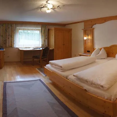 Διαμέρισμα Gaestehaus Alpina *