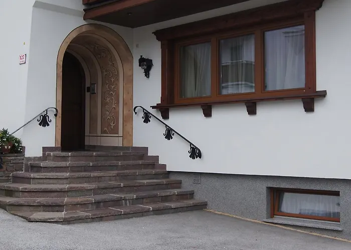 Apartment Gaestehaus Alpina *